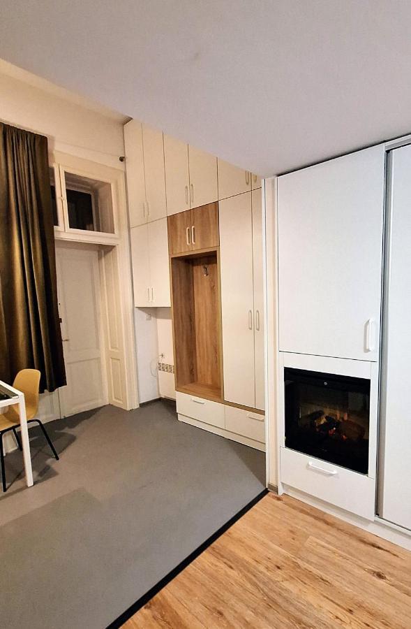 Swanhome - Central Apartment Cluj-Napoca Luaran gambar